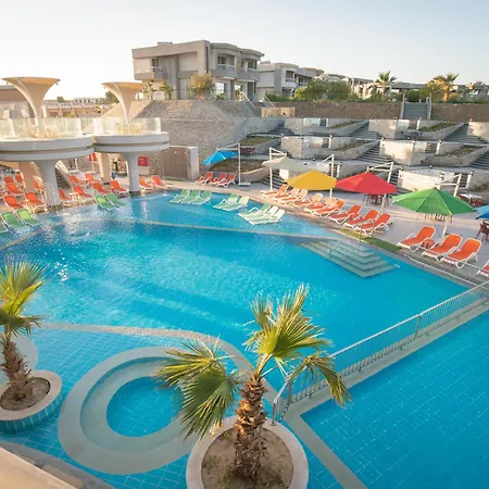 Hurghada Long Beach Resort